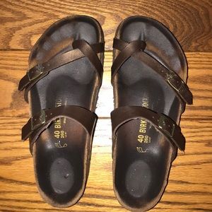 Brown Birkenstocks SIZE 10 (Euro 40)